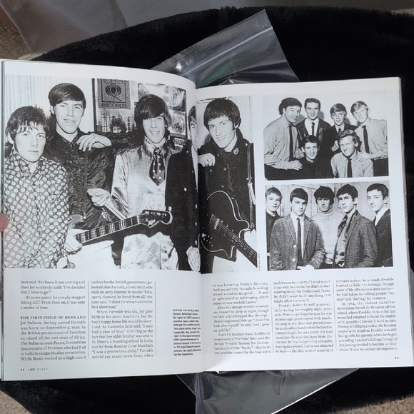 Queen Magazine Cover Poster - Black - Picture 6 of 6